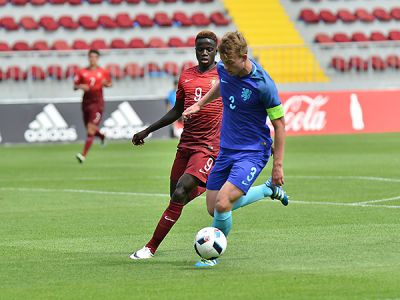 Hollandiya millisinin kapitanı: “Azərbaycanı “Qarabağ”a görə tanıyıram”