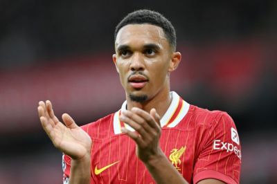 “Liverpul”da qalmaq üçün iki şərt irəli sürdü