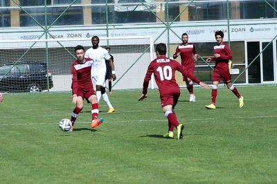 “Bakı”nın 3 futbolçusu AZAL-la danışıqlar aparır