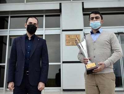 AFFA-dan qalibləri kubok və medallar