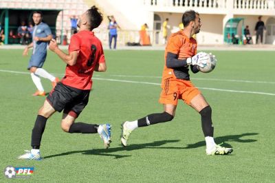 “Şərurspor”un qapıçısı Saşa Yunisoğluya söz atdı: “Buna görə 2 il futbolsuz qaldın da”