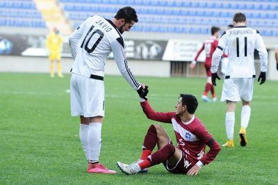 Cavid İmamverdiyev: “Lap Amerikada hazırlıq keç, çıxıb futbol oynamaq lazımdı”