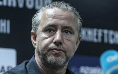 Regekampf: “Getməyi düşünmürəm”