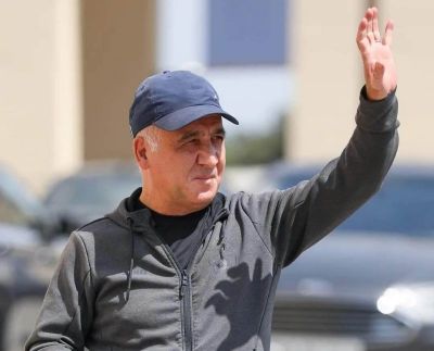 Şahin Diniyevdən “Şəfa”ya jest