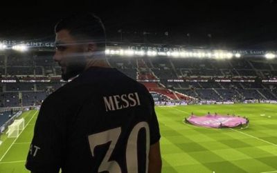 Musa Qurbanlı Messi forması ilə PSJ-nin oyununda