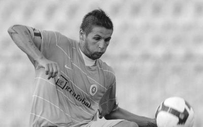 Azərbaycanda oynamış futbolçu xərçəngdən vəfat edib