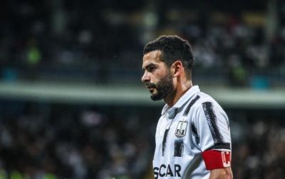 Emin Mahmudov niyə oynamır?