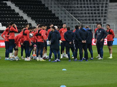 De Byazi bu dəfə kimləri kənarda saxladı?