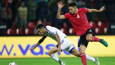 Aqollinin komandası böyükhesabla uduzdu