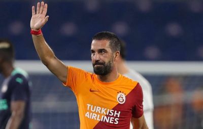 Arda Turan karyerasını başa vurdu