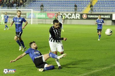 “Neftçi” “Qarabağ”ı dayandırdı