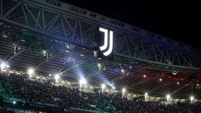 “Yuventus” 5 futbolçu ilə vidalaşmaqla 70 milyona qənaət edəcək