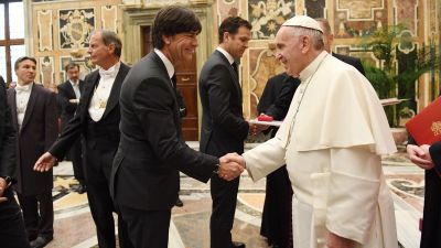 Almaniya millisi Roma Papasının iqamətgahında