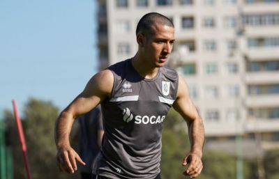 “Neftçi” onunla yollarını ayırdı
