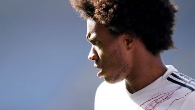 “Qarabağ”ın rəqibi ulduz futbolçu ilə vidalaşdı