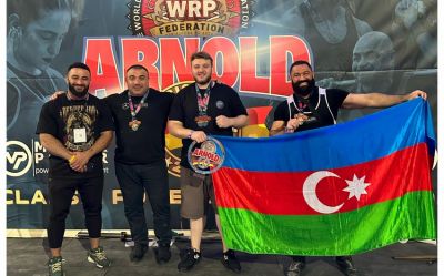 Azərbaycan pauerliftinqçiləri Madriddə beş qızıl medal və iki kubok qazanıblar