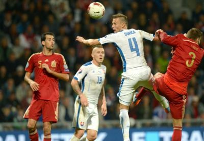Slovakiya İspaniyanı diz çökdürdü