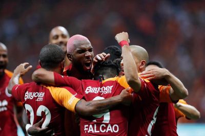 Falkao “Qalatasaray”dakı debütunu qolla qeyd etdi