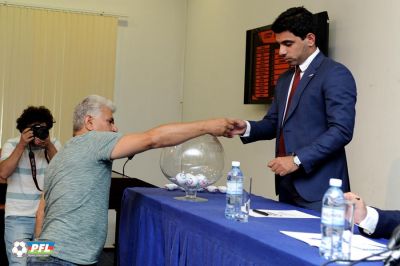 Birinci divizionun püşkü atıldı