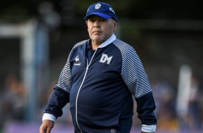 Maradona oyun zamanı narkotik qəbul etdi