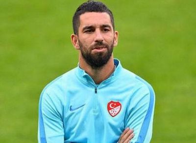 Arda Turan millidən qovuldu