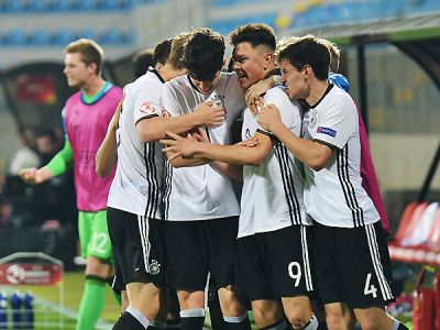 AVRO-2016: Almanlar da 1/2 final yüksəldilər