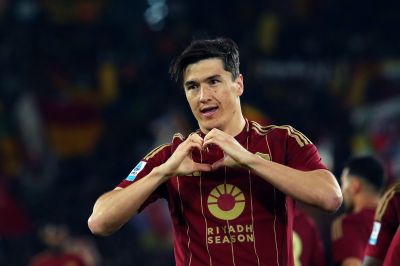 “Roma” özbək hücumçunu Türkiyə klubuna icarəyə verdi