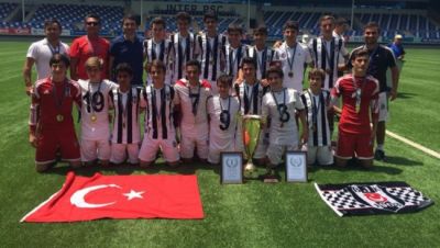 “Beşiktaş”ın rəsmi saytı Bakıdakı çempionluqdan yazdı