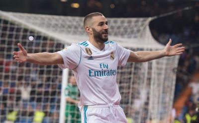 Benzema “Real”la yeni müqavilə imzalayır