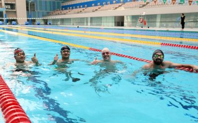 Azərbaycanın üçqat paralimpiya çempionu gənc idmançılarla görüşüb