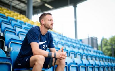 “Sele” yarımmüdafiəçi ilə gücləndi