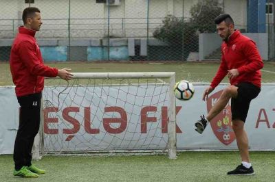 Bakı klubunda daha bir ayrılıq