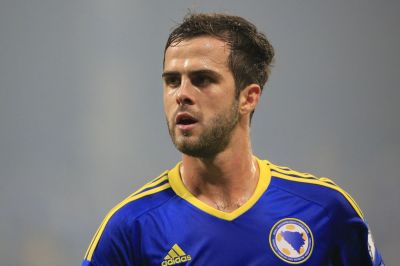 Bosniya futbolunun əfsanəsi millidəki karyerasını başa vurur