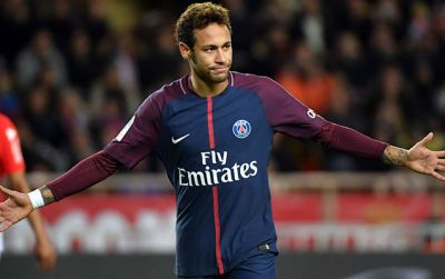 Neymar azarkeşə sillə vurduğu üçün məhkəməyə verildi