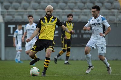 Daha bir futbolçu “Sabah”dan getdi