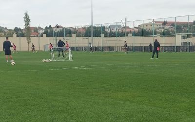 Samir Abasov onu da özü ilə birgə “Neftçi”yə gətirdi - FOTO