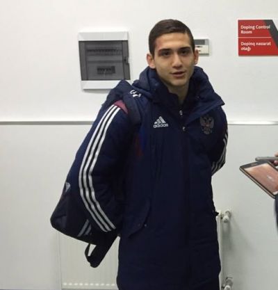 Bakıya gələn erməni futbolçu: “Aeroportda məni 5 saat saxladılar”