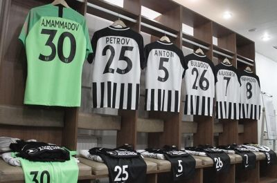 “Neftçi” - “Arsenal”: heyətlər açıqlandı