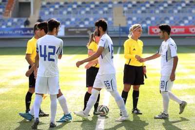 Azərbaycanlı xanım hakim: “Qaqaş, get, futboluvu oyna da”