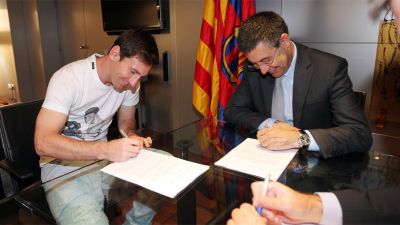 Messi 2022-ci ilə kimi “Barselona”da