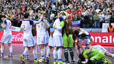 Avropa çempionatında Rusiya - İspaniya finalı