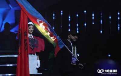 İrəvanda Azərbaycan bayrağını yandıran erməni beynəlxalq axtarışa verilib