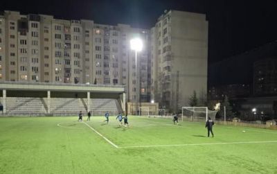 “Qarabağ”ın icarəsində olan meydançada yenilənmə