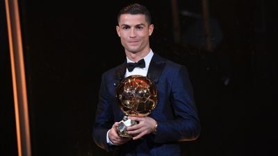 Kriştianu Ronaldo: V dəfə dünyanın ən yaxşısı