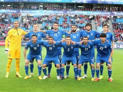 FİFA reytinqi: Millimiz yerində saydı