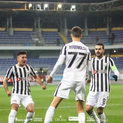 Sonuncu yarımfinalçı