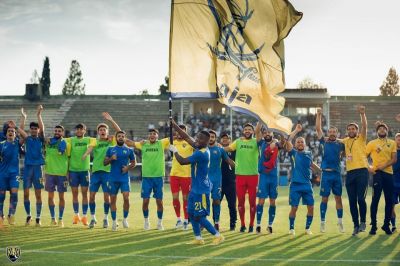 Dəyişməyən Gəncə stadionu, yenilənən “Kəpəz” - REPORTAJ