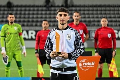“Ayın qolu”nun müəllifi: “Kiminsə haqqına girmək istəmirəm, yaxşı qollar var idi”