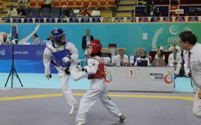 Taekvondoçumuzdan bürünc medal