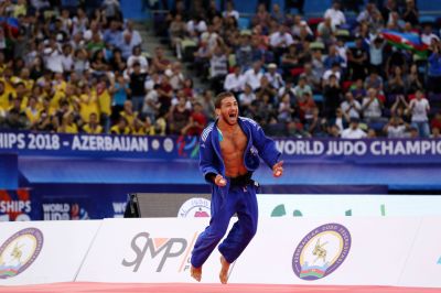 Hidayət Heydərov Azərbaycana dünya çempionatında ilk medalı qazandırdı